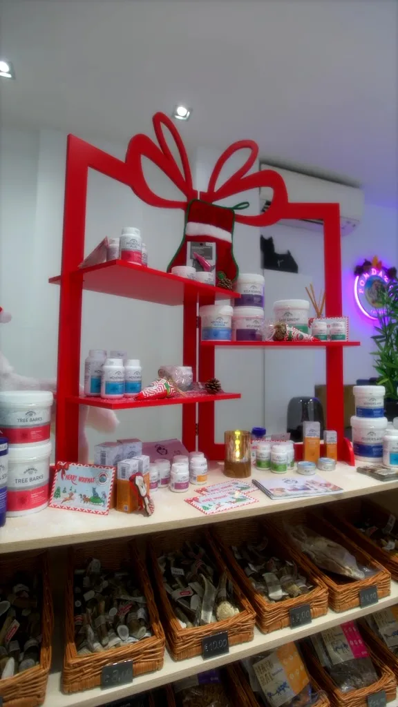 Pom d'Azur Cannes - Toiletteur Chien et Produits de Toilettage pour Chiens - Accessoires et croquettes pour Chiens - photo 2