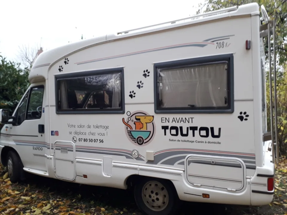 Salon de toilettage itinérant à Montluçon " En Avant Toutou" - photo 1